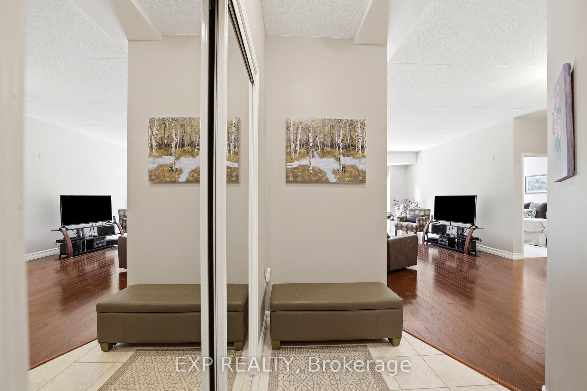 Photo 6 of Unit 206, 2085 Amherst Heights Drive, Burlington, Brant Hills — HOMEH