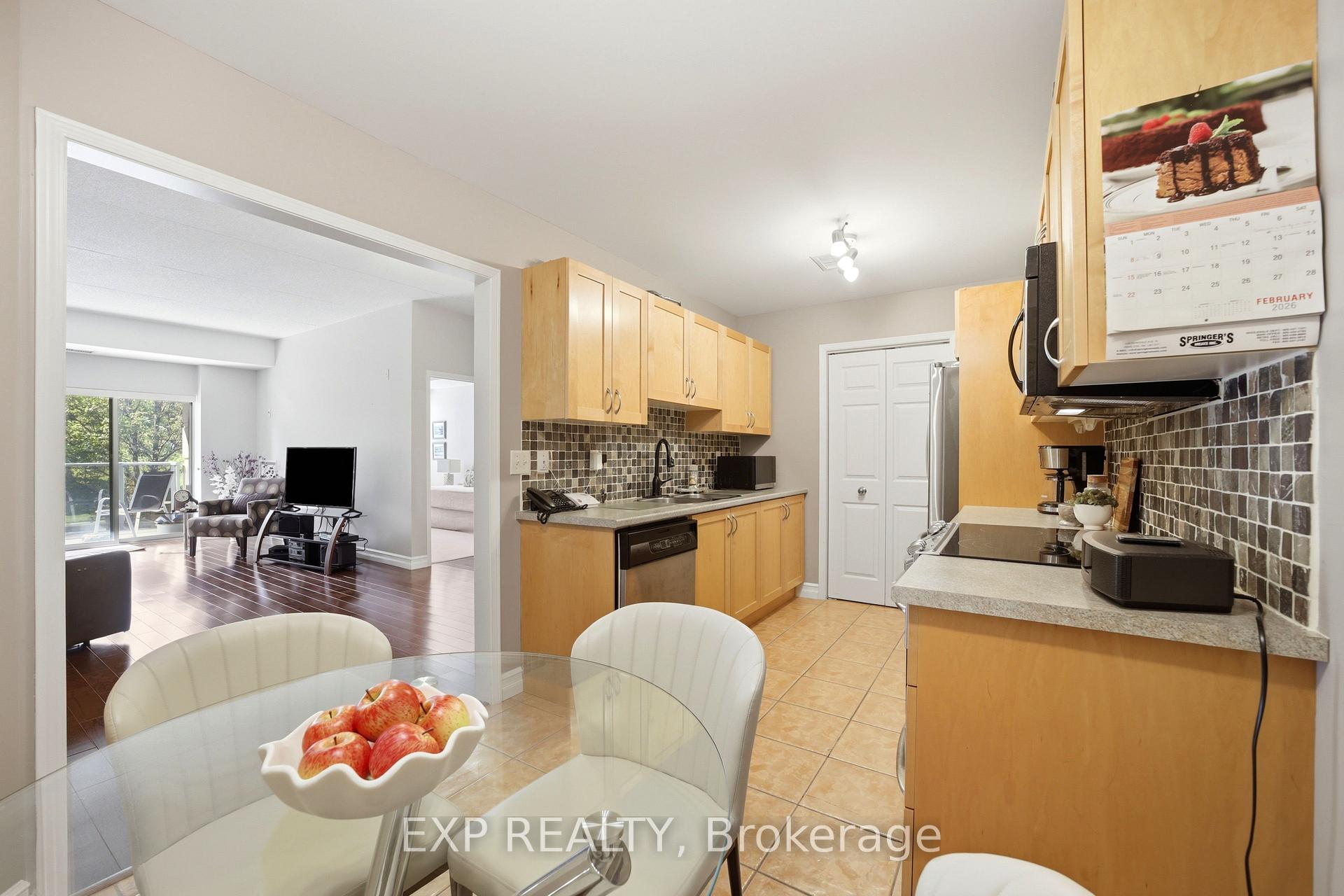 Photo 15 of Unit 206, 2085 Amherst Heights Drive, Burlington, Brant Hills — HOMEH