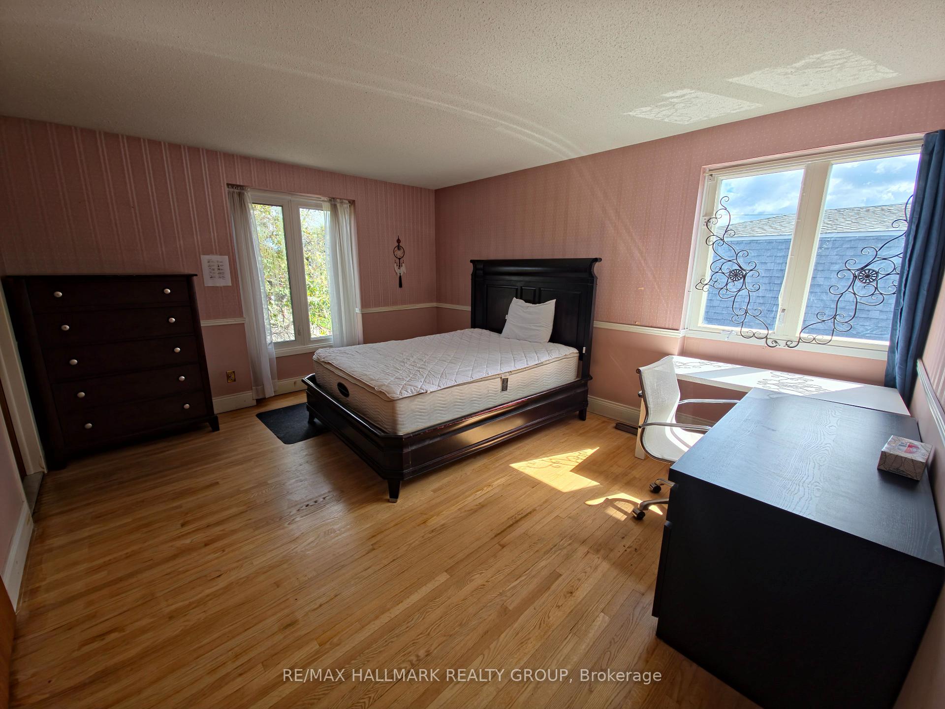 Photo 13 of 3288 Clearwater Crescent, Ottawa, South Keys — HOMEH
