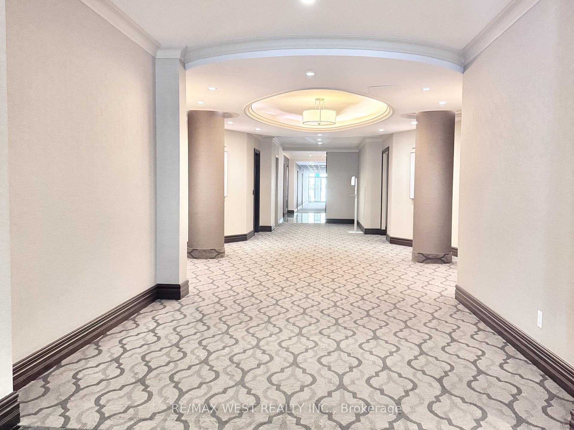 Photo 5 of Unit 511, 28 Empress Avenue, North York, Willowdale East — HOMEH
