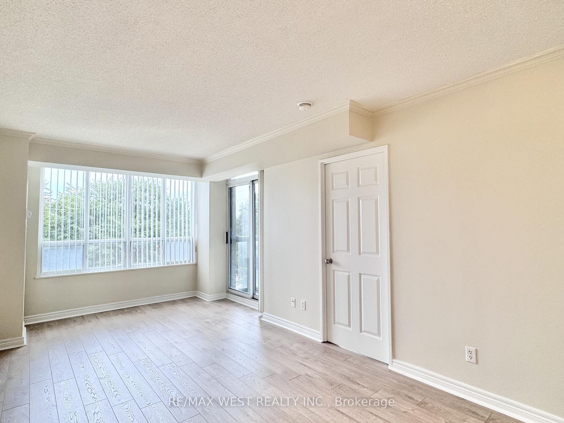 Photo 14 of Unit 511, 28 Empress Avenue, North York, Willowdale East — HOMEH