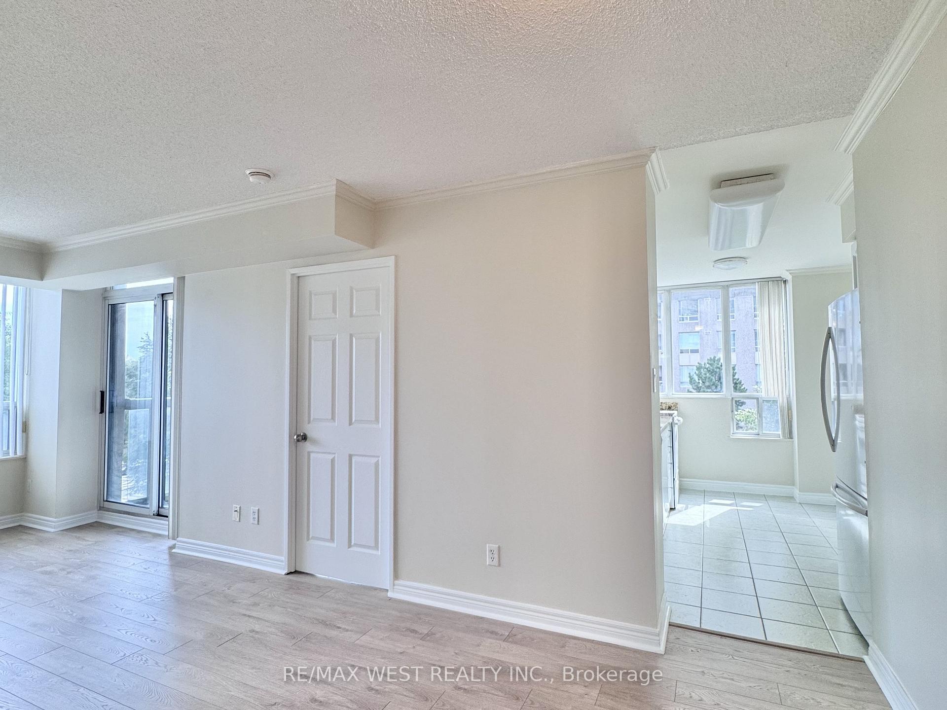 Photo 15 of Unit 511, 28 Empress Avenue, North York, Willowdale East — HOMEH