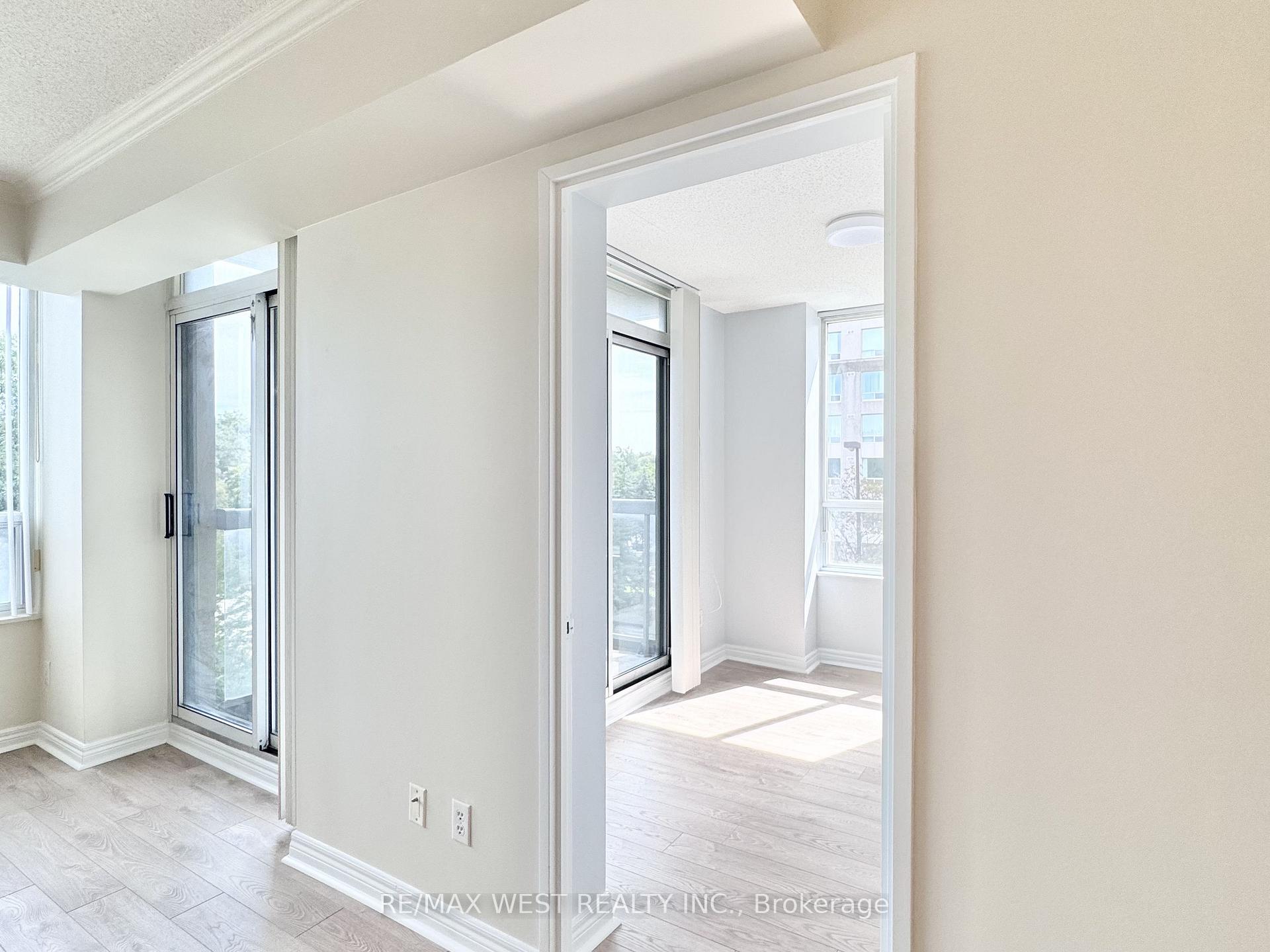 Photo 21 of Unit 511, 28 Empress Avenue, North York, Willowdale East — HOMEH