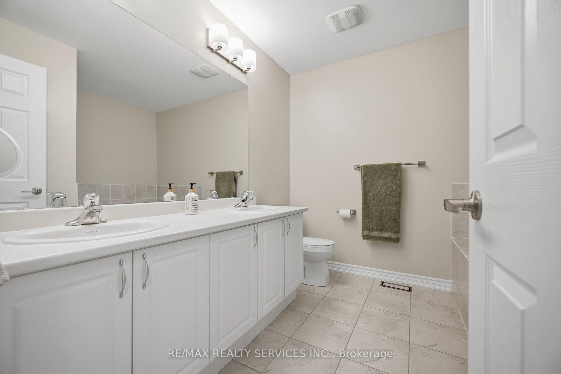 Photo 31 of 33 Sparrowbrook Street, Caledon, Rural Caledon — HOMEH