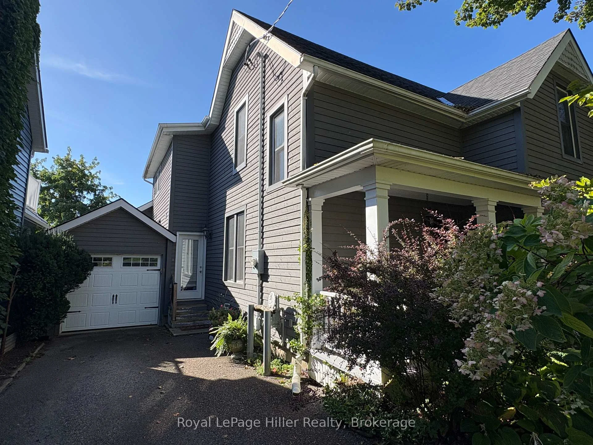 Photo 13 of 141 William Street, Stratford — HOMEH