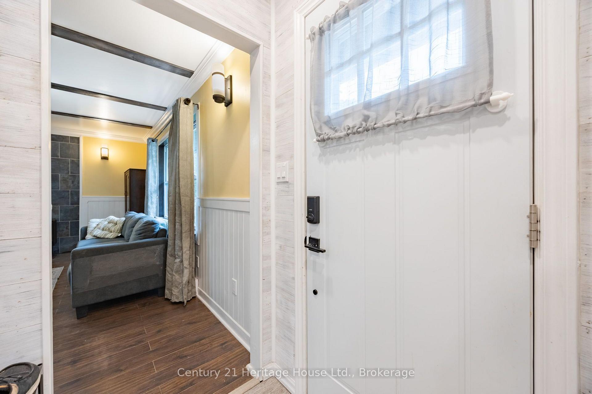 Photo 8 of 102 Stewart Avenue, Cambridge, Christopher-Champlain — HOMEH