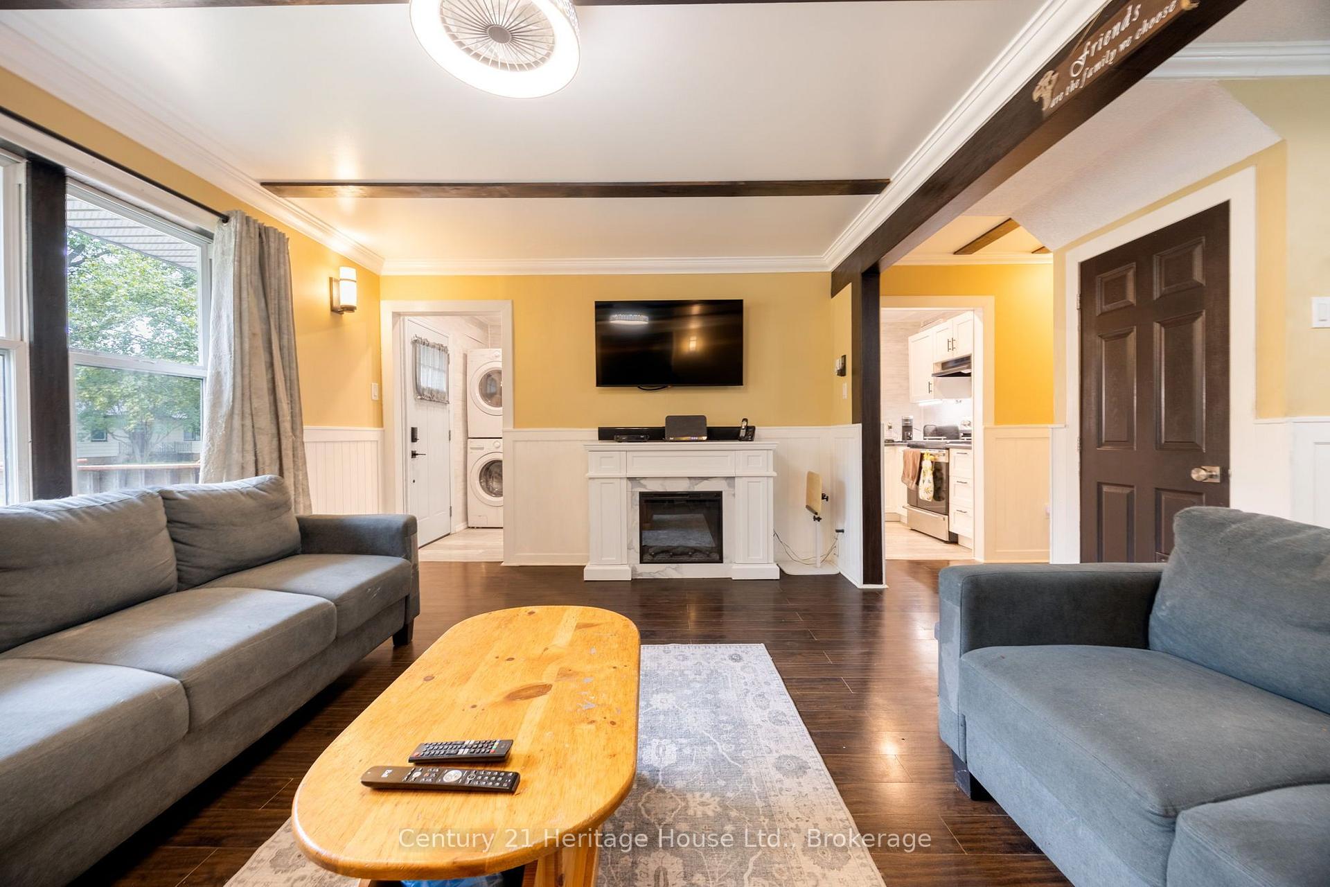 Photo 18 of 102 Stewart Avenue, Cambridge, Christopher-Champlain — HOMEH