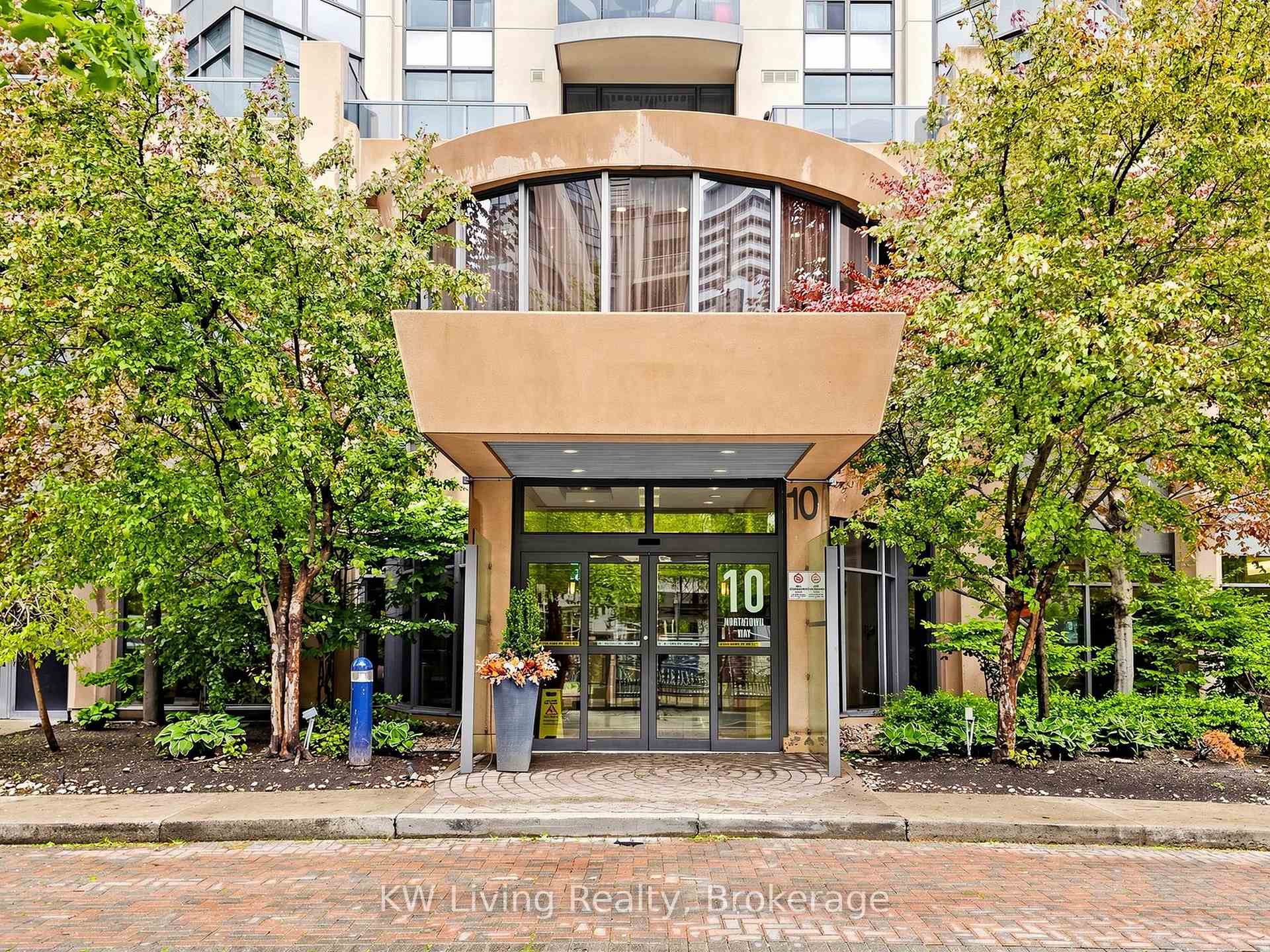 Photo 13 of Unit 609, 10 Northtown Way, North York, Willowdale East — HOMEH