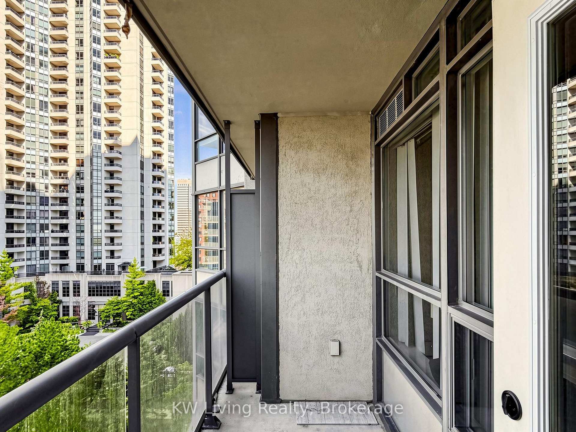 Photo 20 of Unit 609, 10 Northtown Way, North York, Willowdale East — HOMEH