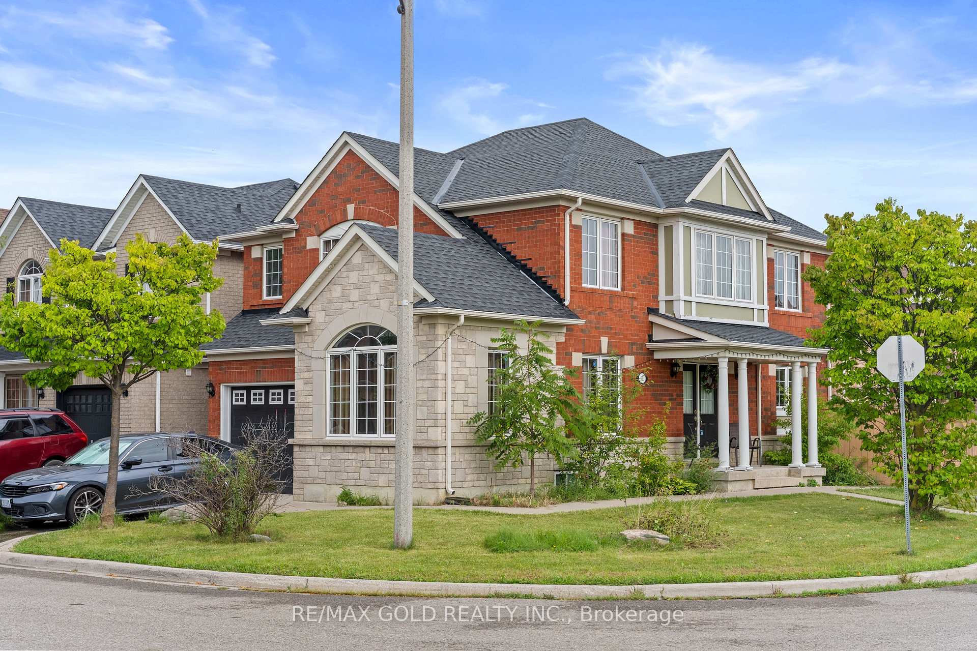 Photo 2 of 1 Slipneedle Street, Brampton, Gore Industrial North — HOMEH