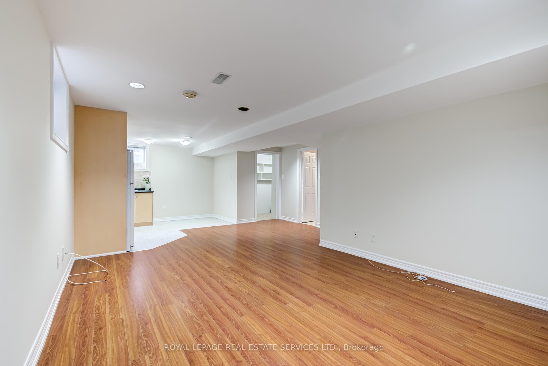 Photo 6 of Unit LOWER, 127 Rusholme Road E, Toronto, Dufferin Grove — HOMEH