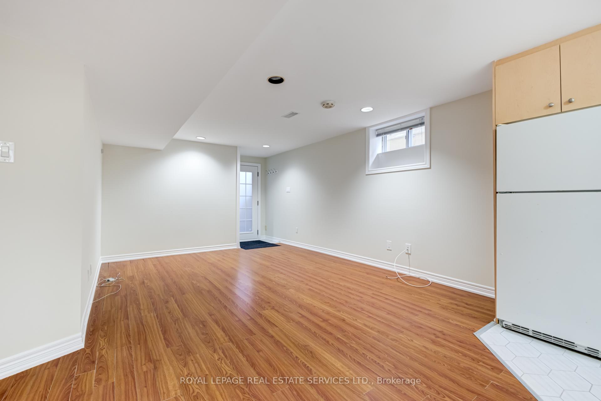 Photo 8 of Unit LOWER, 127 Rusholme Road E, Toronto, Dufferin Grove — HOMEH