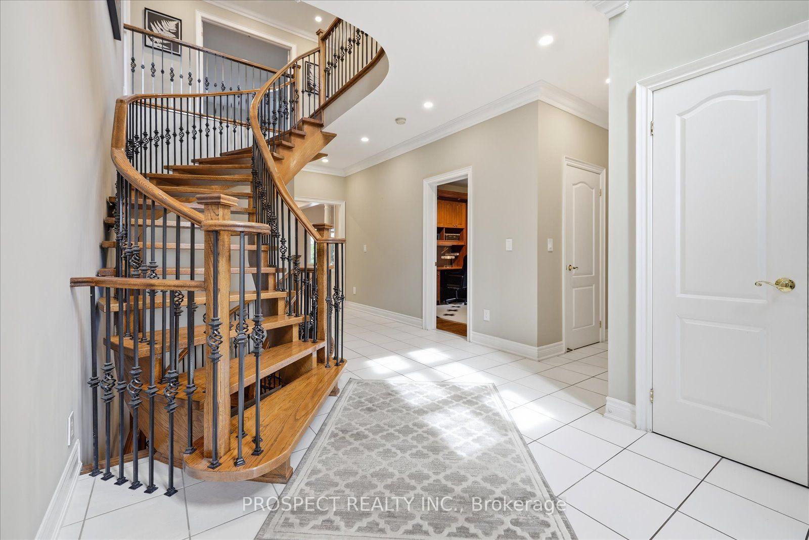 Photo 10 of 56 Cipriano Court, Vaughan, Islington Woods — HOMEH