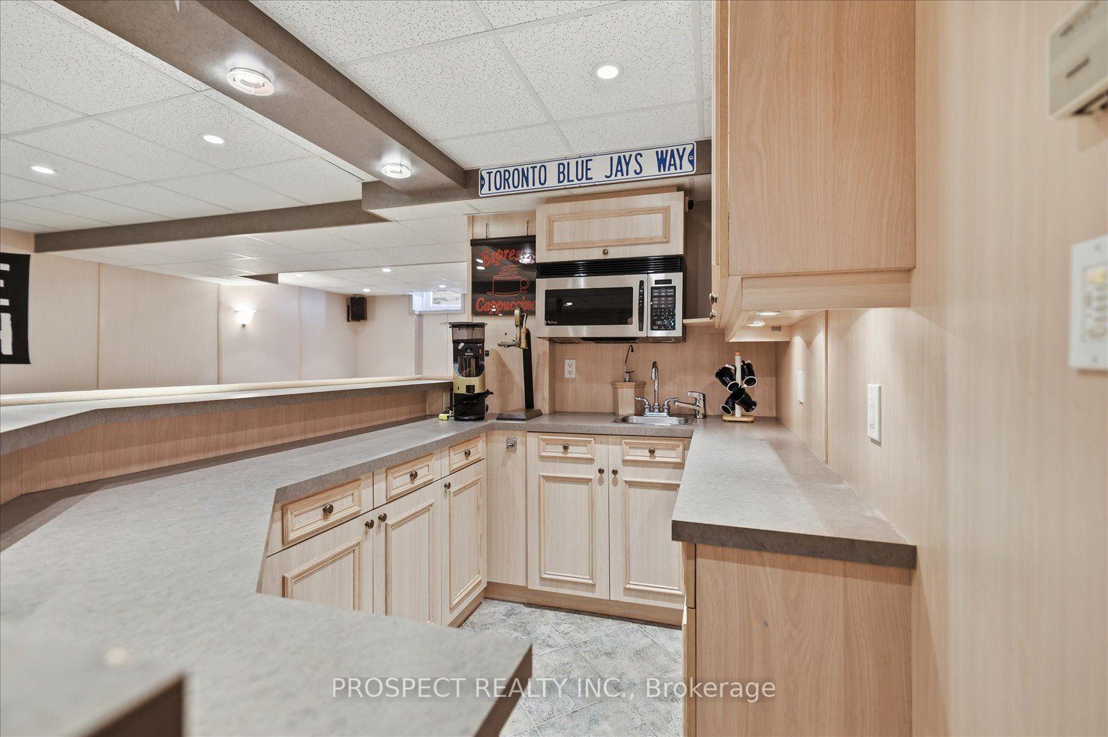 Photo 45 of 56 Cipriano Court, Vaughan, Islington Woods — HOMEH