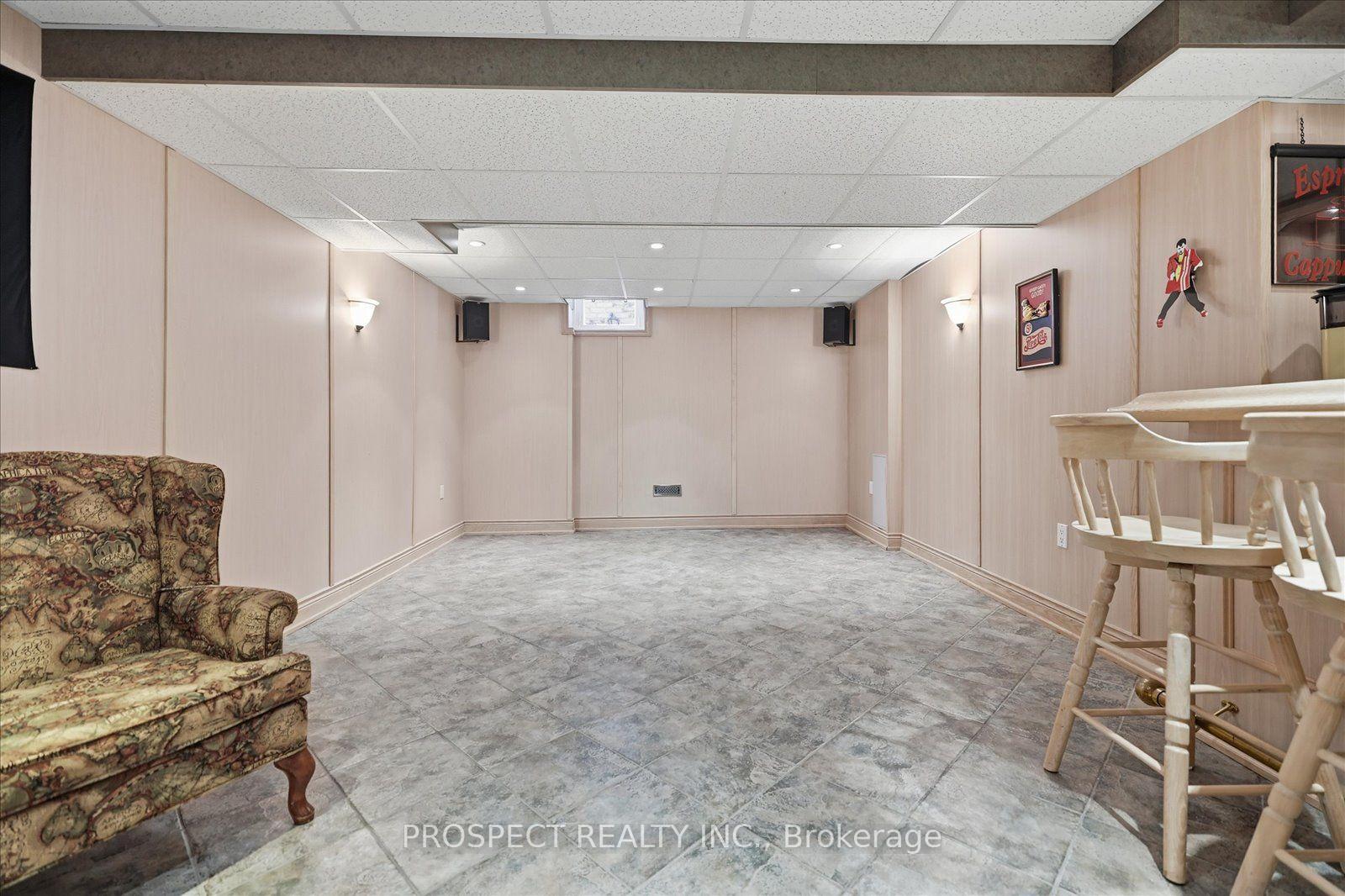Photo 46 of 56 Cipriano Court, Vaughan, Islington Woods — HOMEH