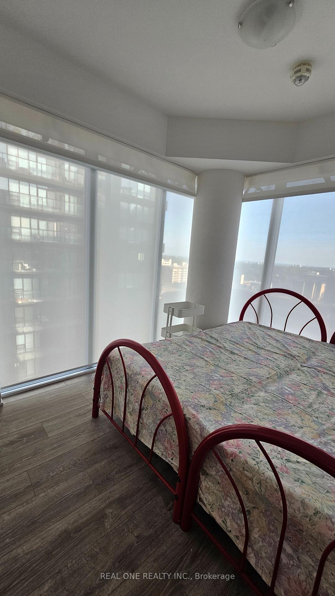 Photo 10 of Unit 1604, 195 Redpath Avenue, Toronto, Mount Pleasant West — HOMEH