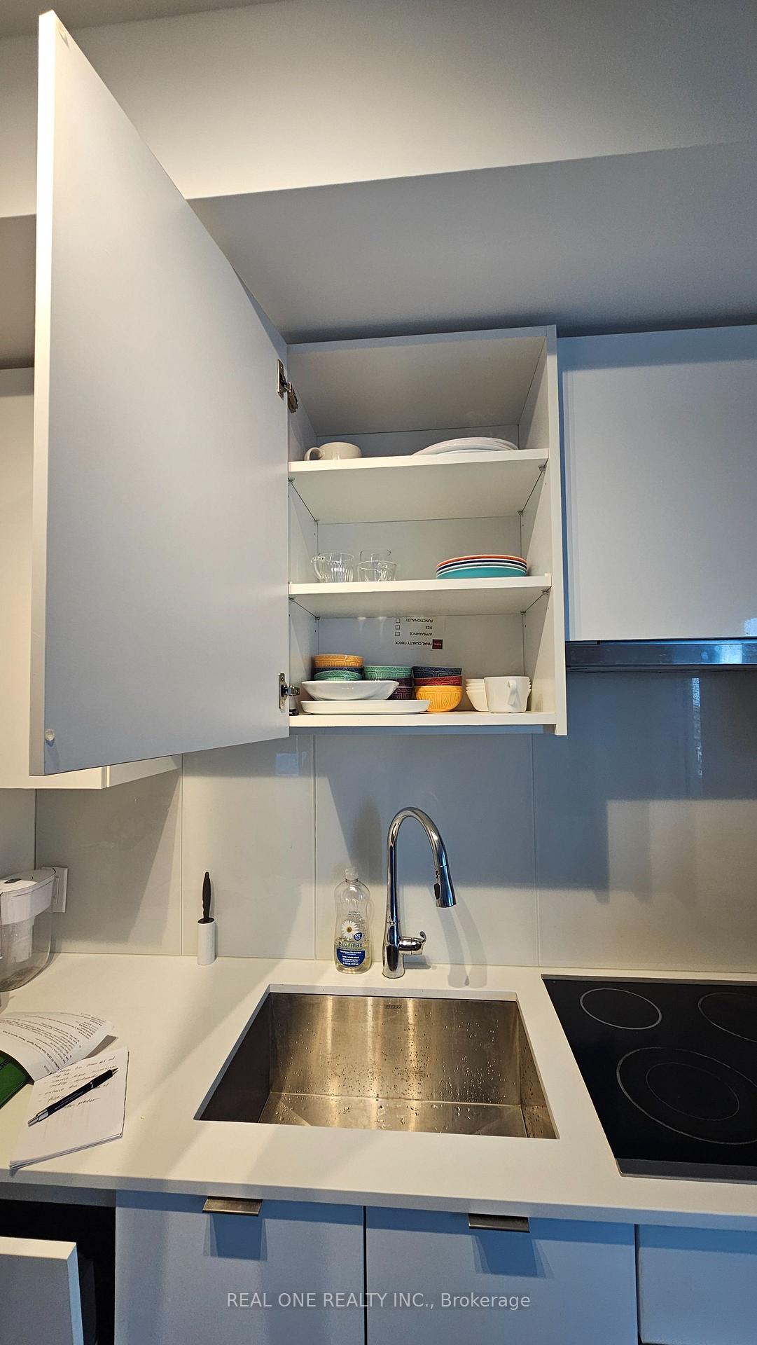 Photo 25 of Unit 1604, 195 Redpath Avenue, Toronto, Mount Pleasant West — HOMEH