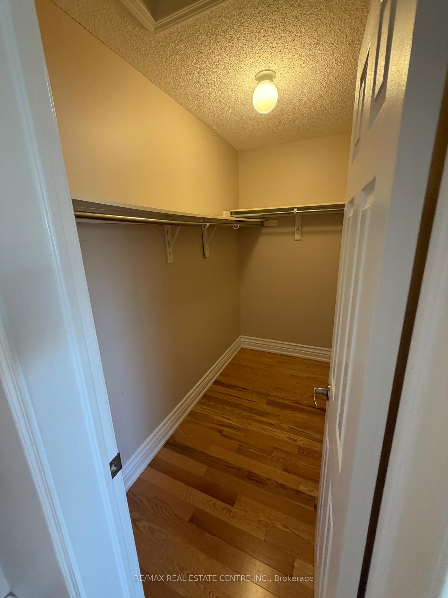 Photo 17 of Unit Upper, 17 Millcar Drive, Scarborough, Rouge — HOMEH