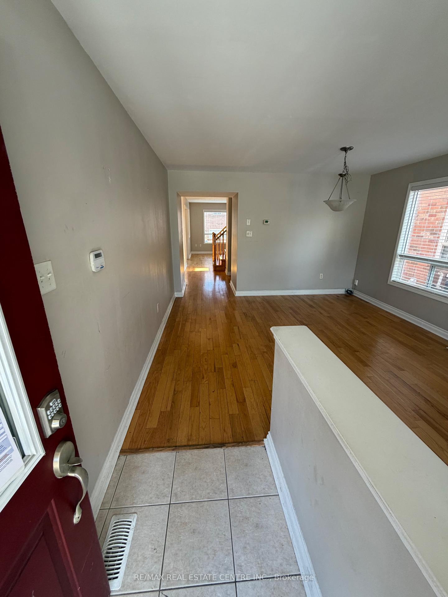 Photo 26 of Unit Upper, 17 Millcar Drive, Scarborough, Rouge — HOMEH