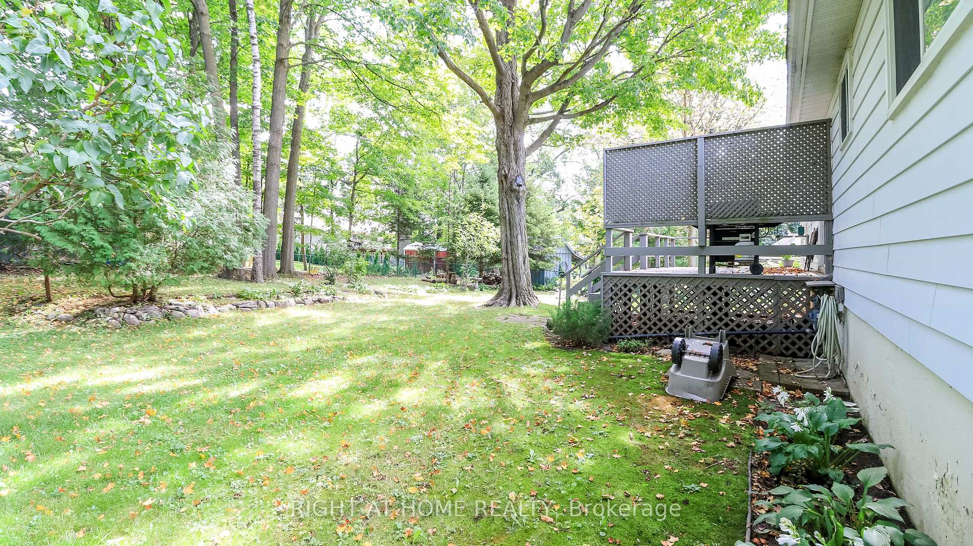 Photo 10 of 10 Campfire Court, Barrie, North Shore — HOMEH