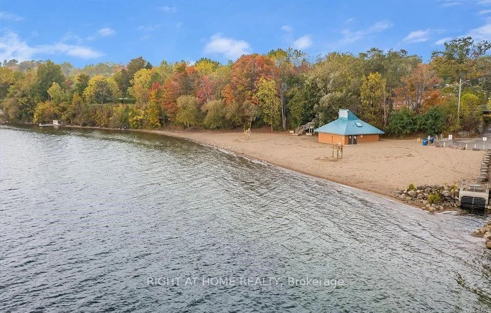 Photo 50 of 10 Campfire Court, Barrie, North Shore — HOMEH