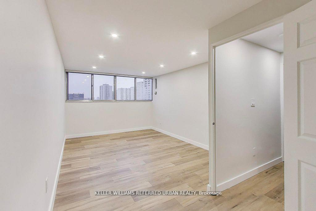 Photo 8 of Unit 1215, 11 Wincott Drive, Etobicoke, Kingsview Village-The Westway — HOMEH