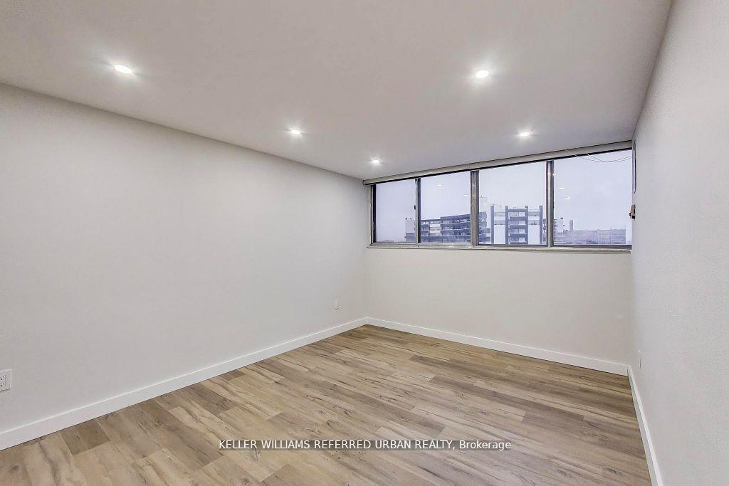 Photo 9 of Unit 1215, 11 Wincott Drive, Etobicoke, Kingsview Village-The Westway — HOMEH
