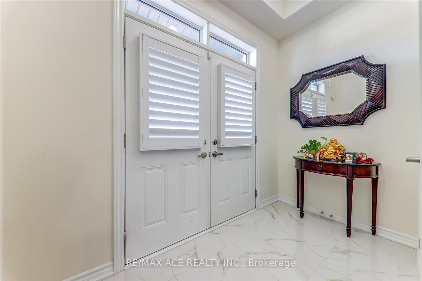 Photo 5 of 1152 Skyridge Boulevard, Pickering, Rural Pickering — HOMEH