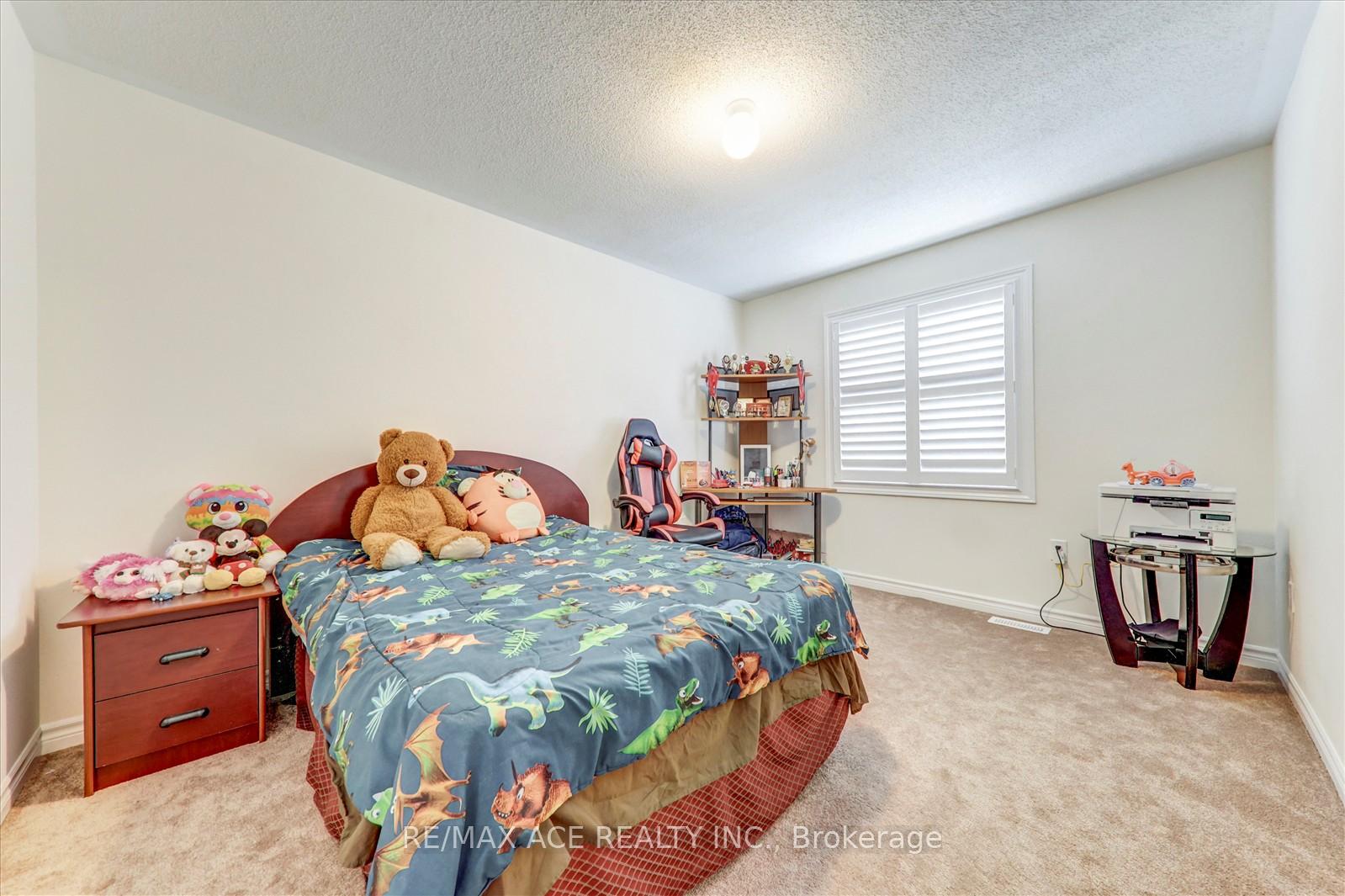 Photo 20 of 1152 Skyridge Boulevard, Pickering, Rural Pickering — HOMEH