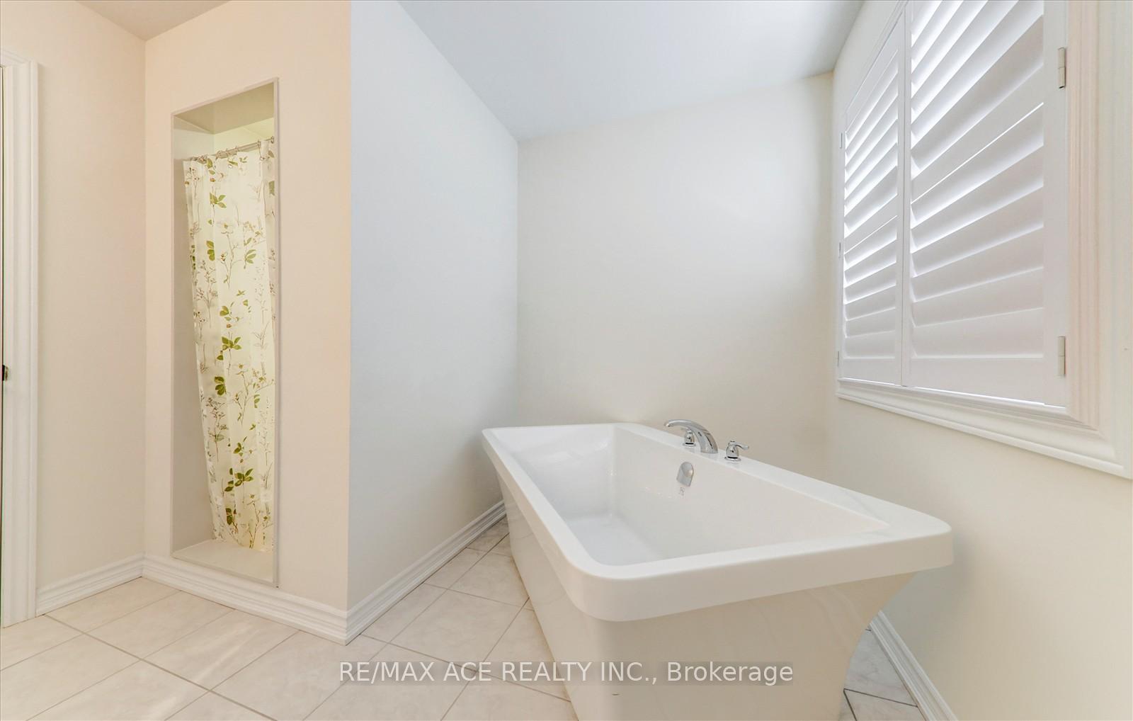 Photo 27 of 1152 Skyridge Boulevard, Pickering, Rural Pickering — HOMEH