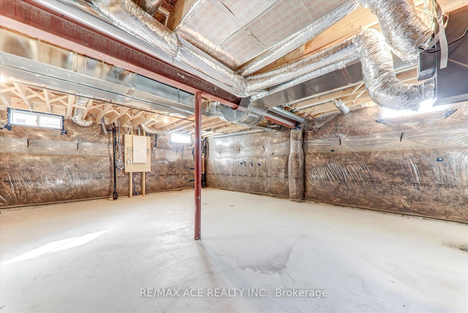 Photo 30 of 1152 Skyridge Boulevard, Pickering, Rural Pickering — HOMEH