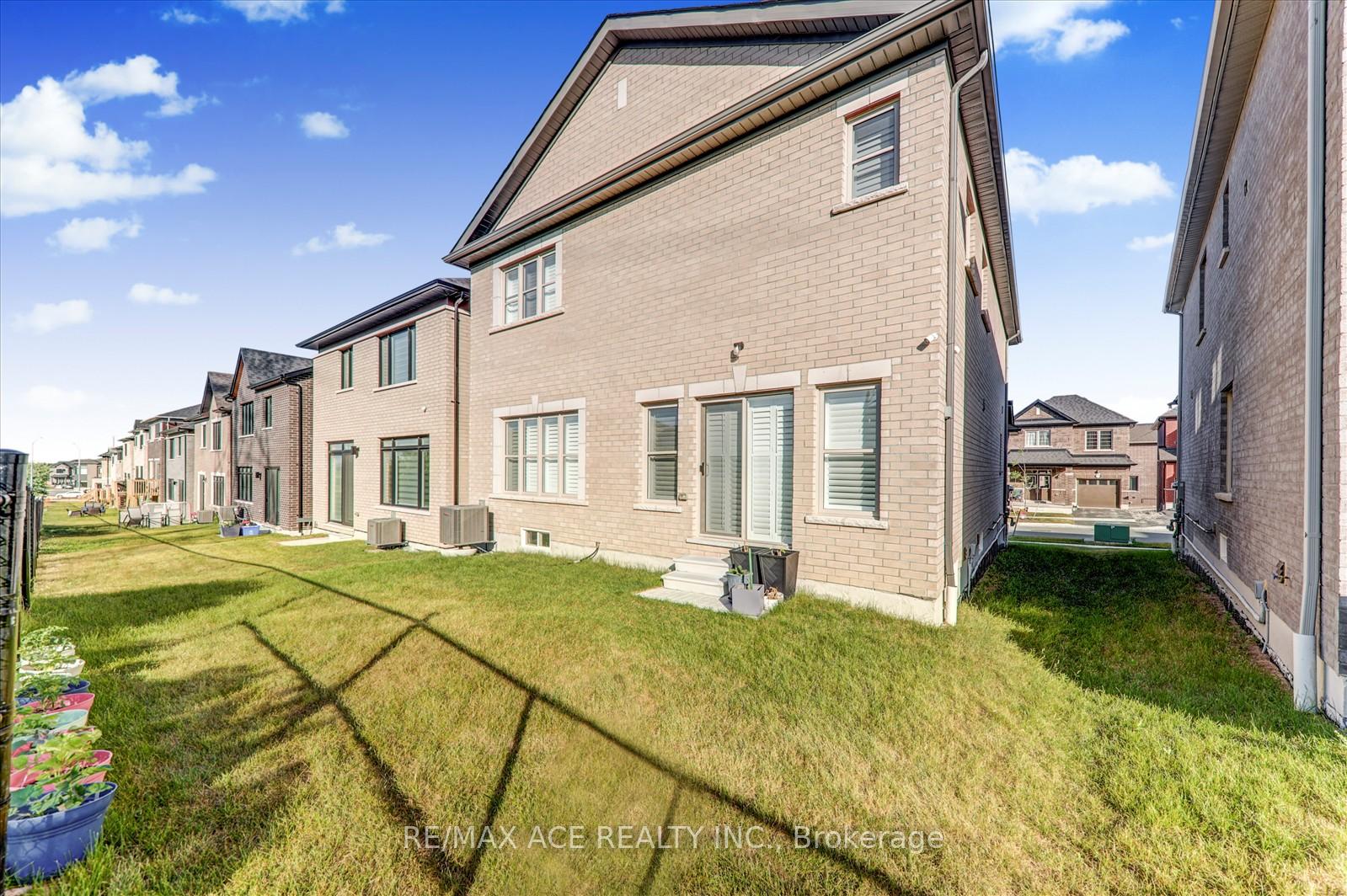 Photo 32 of 1152 Skyridge Boulevard, Pickering, Rural Pickering — HOMEH