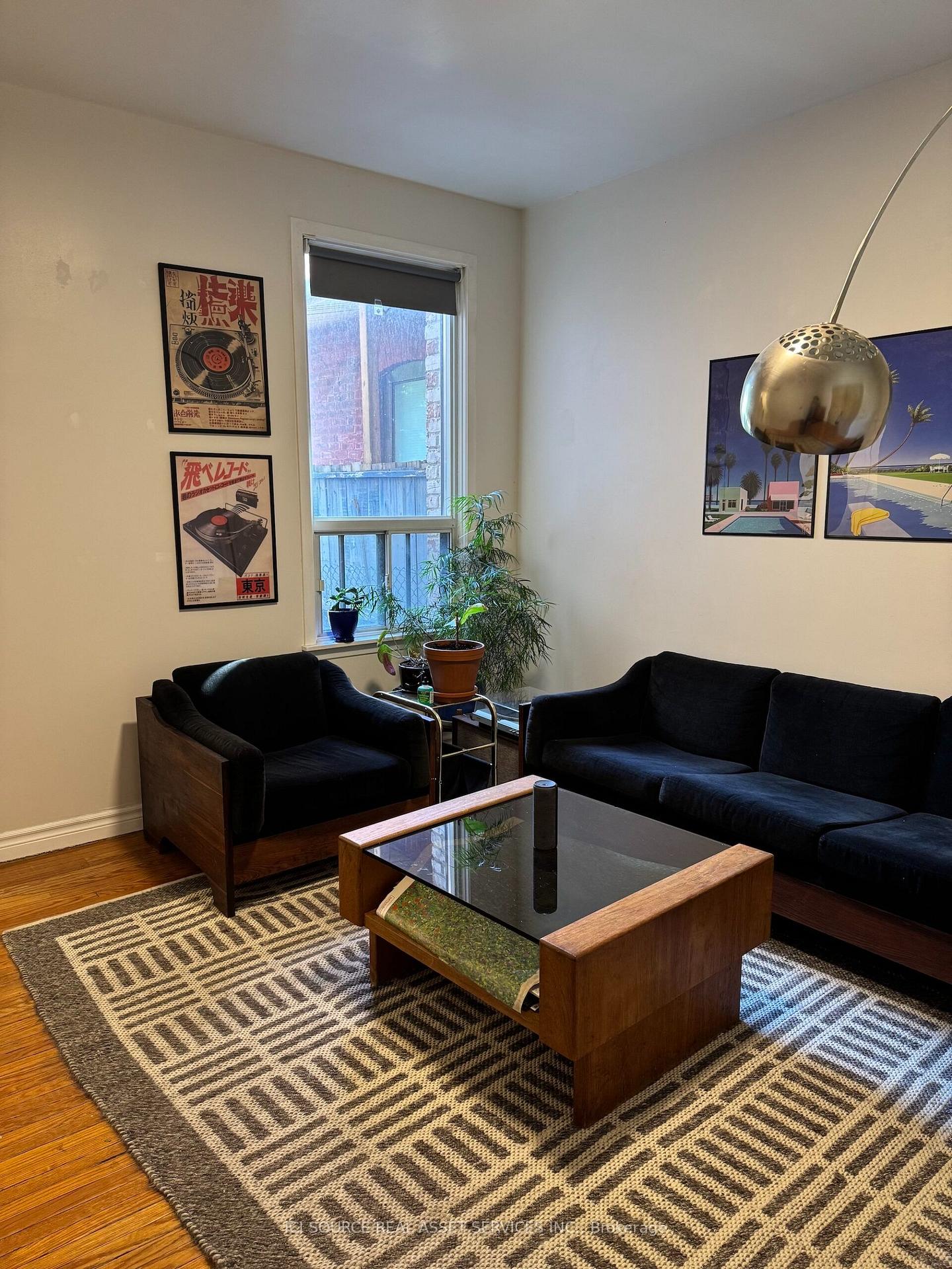 Photo 1 of Unit Main Floor, 52 Grove Avenue, Toronto, Trinity-Bellwoods — HOMEH