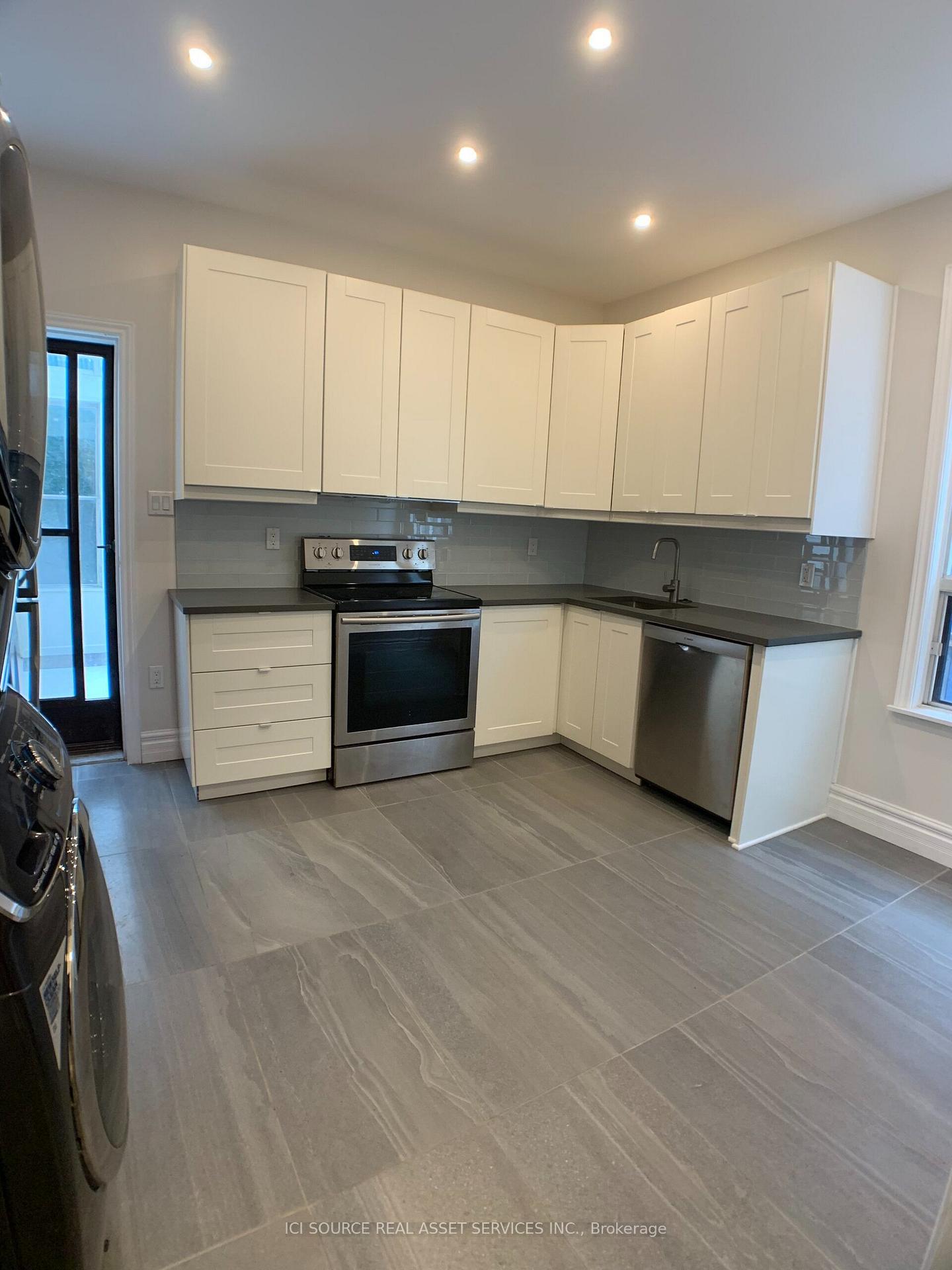 Photo 13 of Unit Main Floor, 52 Grove Avenue, Toronto, Trinity-Bellwoods — HOMEH