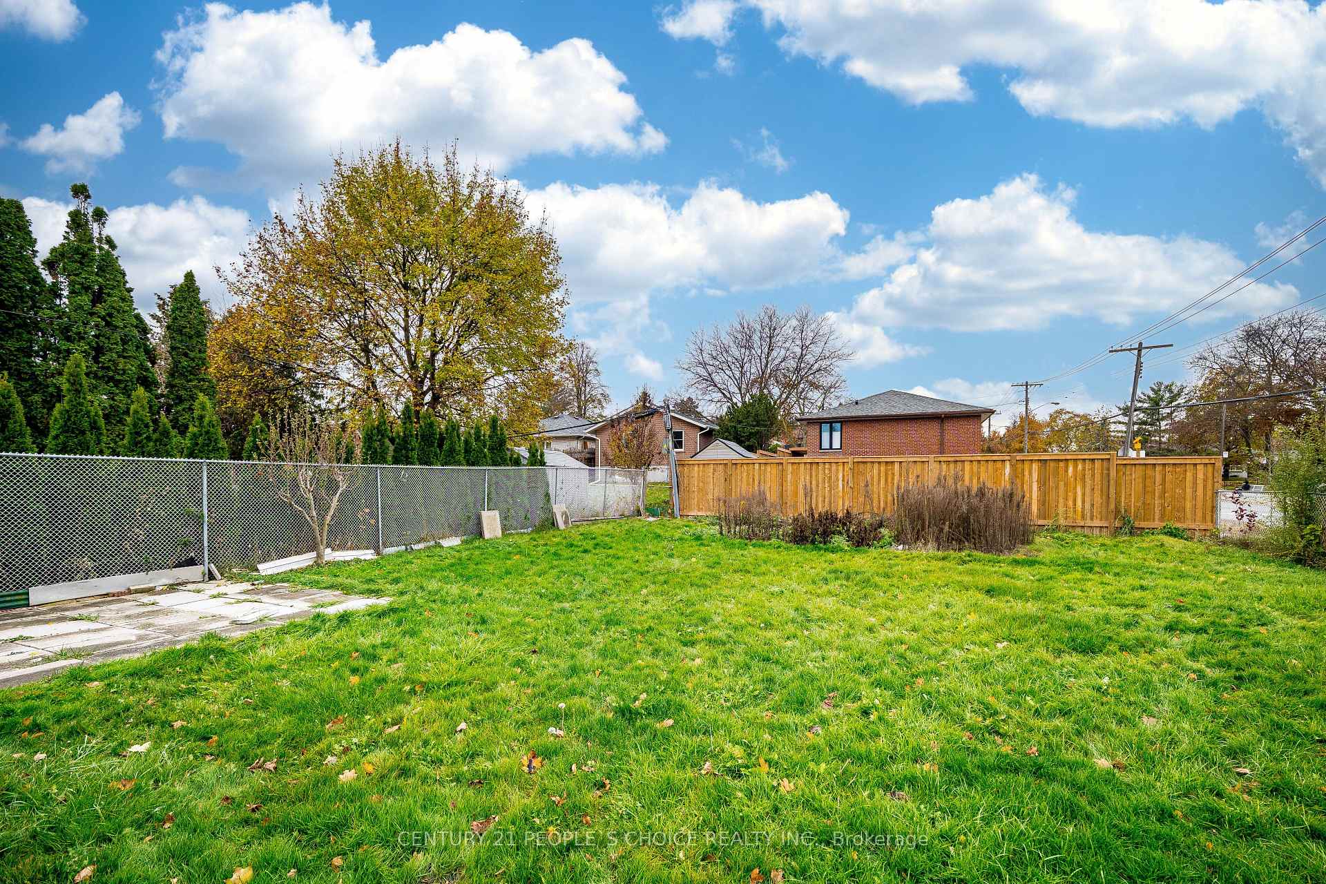 Photo 30 of Unit BSMT, 89 Thistle Down Boulevard, Etobicoke, Thistletown-Beaumonde Heights — HOMEH