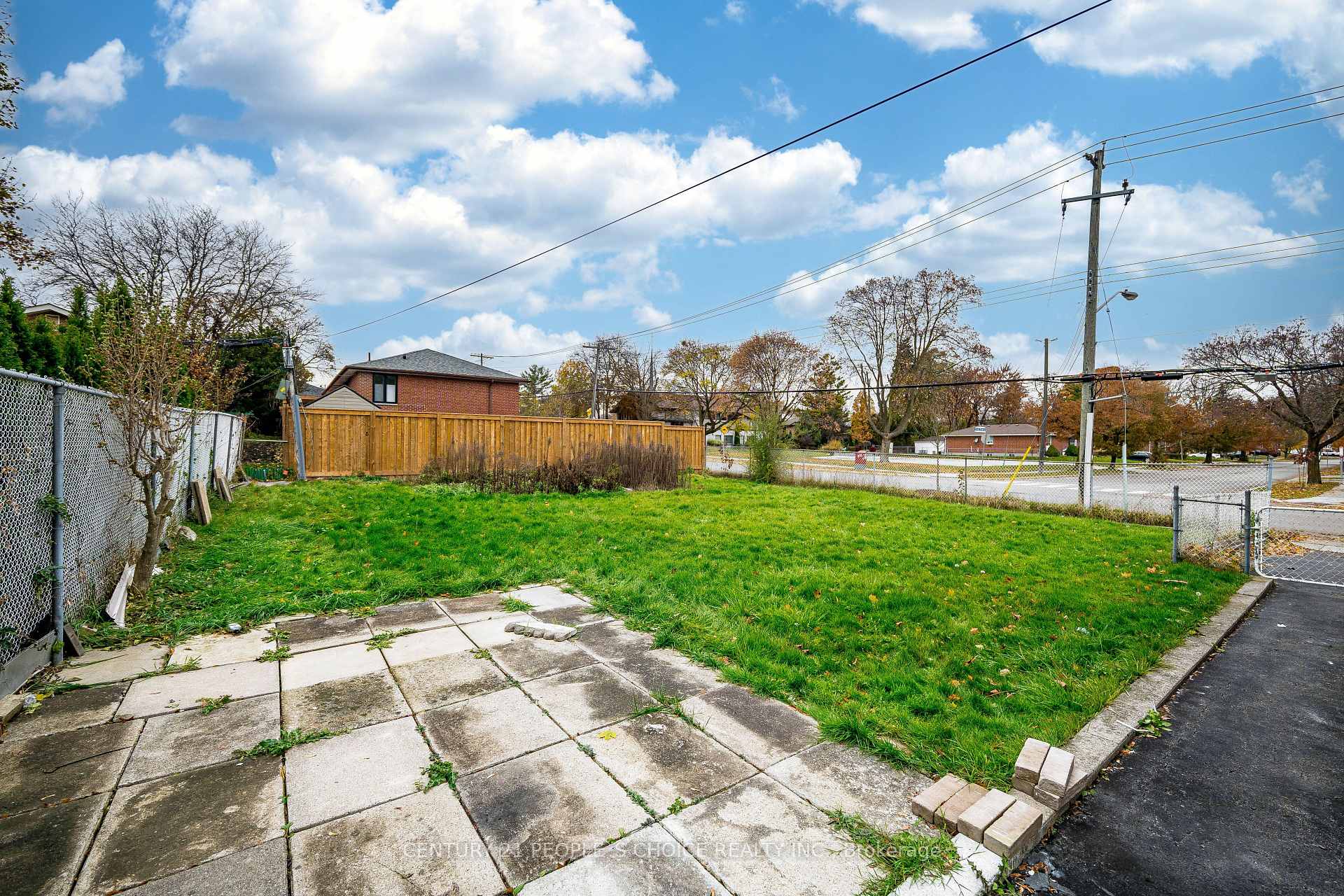 Photo 32 of Unit BSMT, 89 Thistle Down Boulevard, Etobicoke, Thistletown-Beaumonde Heights — HOMEH