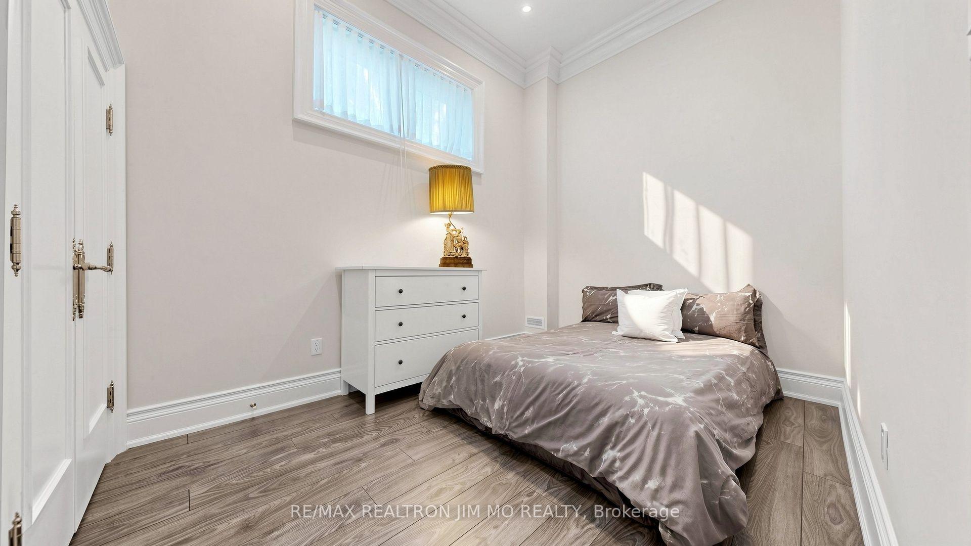 Photo 33 of 189 Empress Avenue, North York, Willowdale East — HOMEH