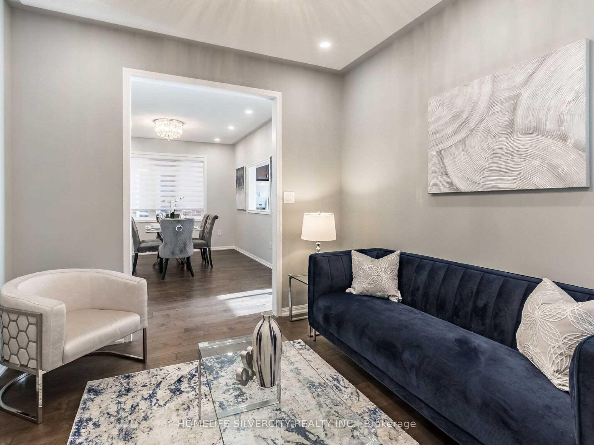 Photo 11 of 10 Bloom Drive, Brampton, Bram East — HOMEH