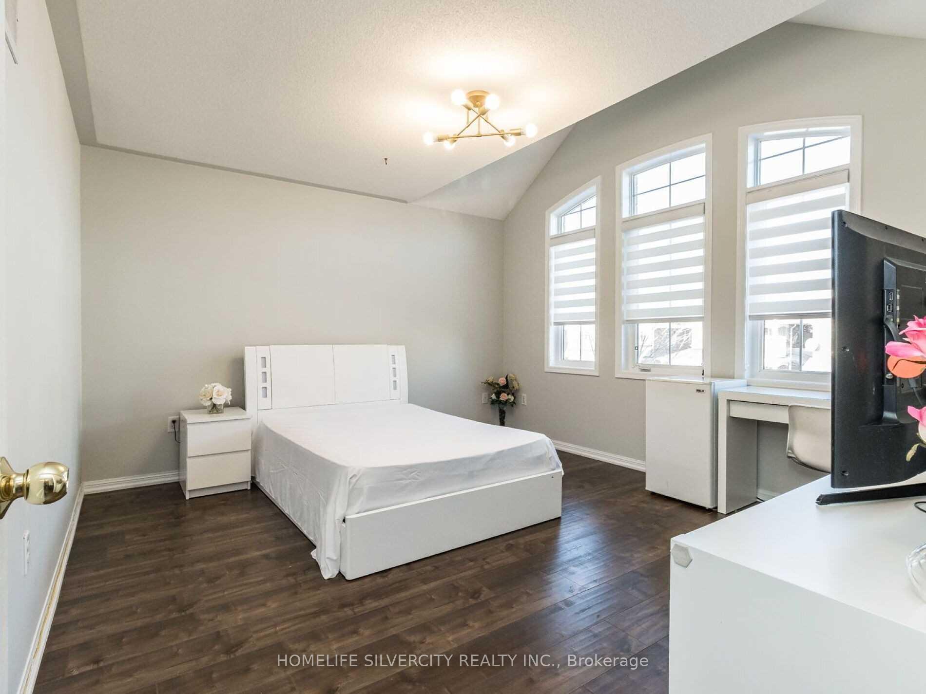 Photo 28 of 10 Bloom Drive, Brampton, Bram East — HOMEH