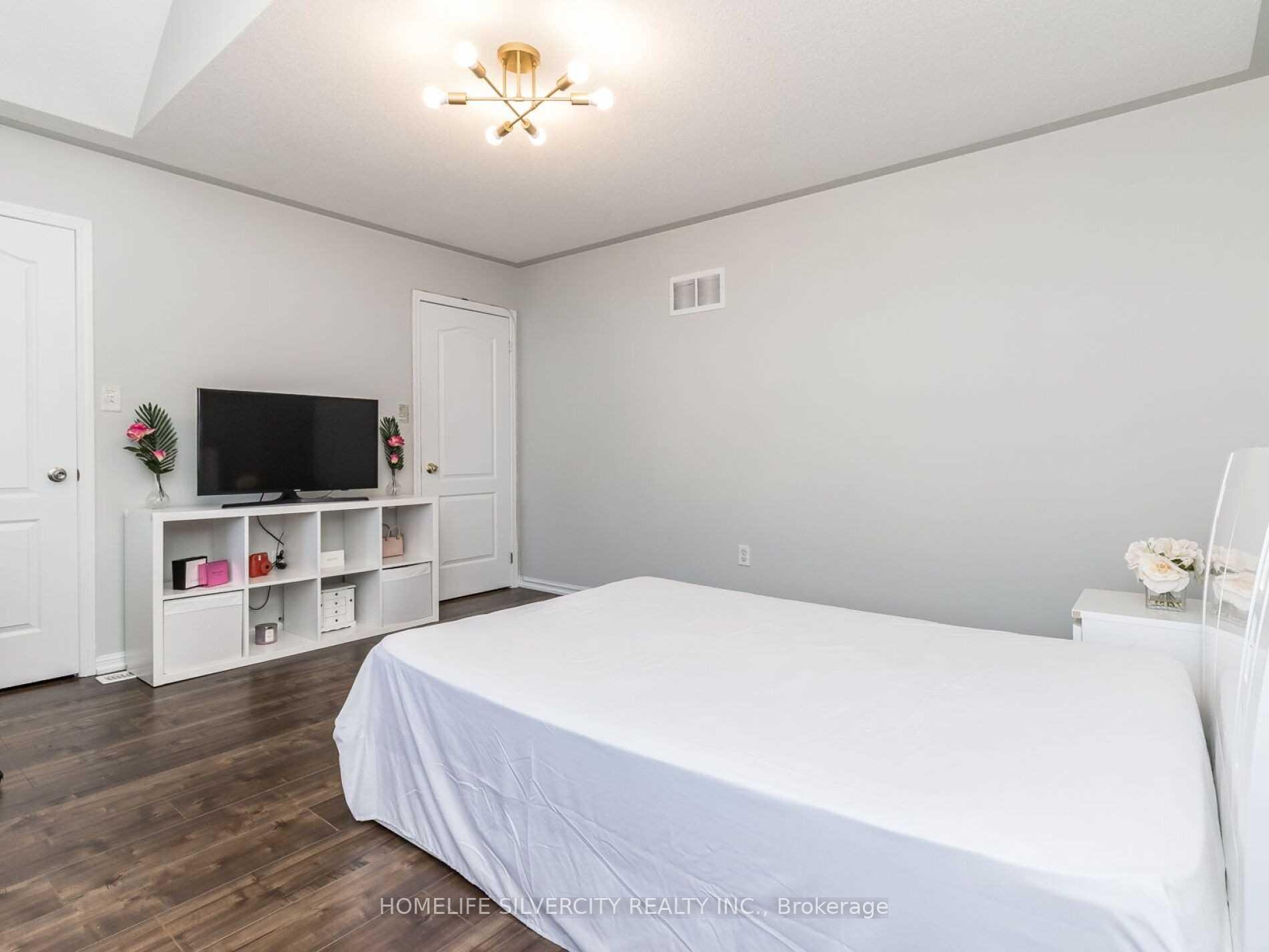 Photo 29 of 10 Bloom Drive, Brampton, Bram East — HOMEH