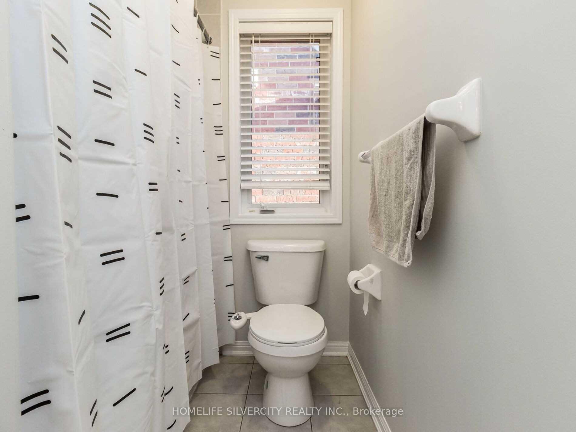 Photo 33 of 10 Bloom Drive, Brampton, Bram East — HOMEH