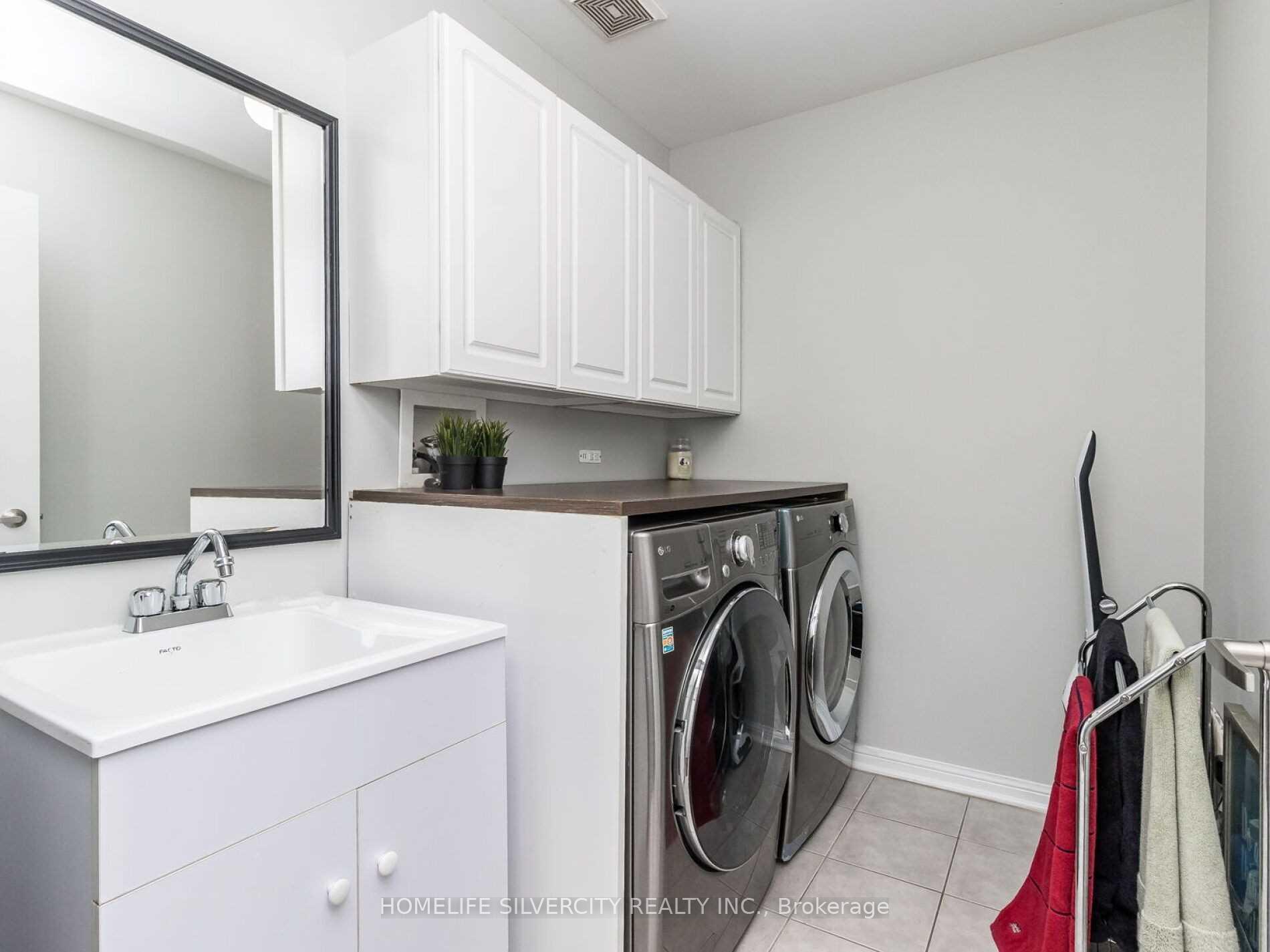 Photo 34 of 10 Bloom Drive, Brampton, Bram East — HOMEH