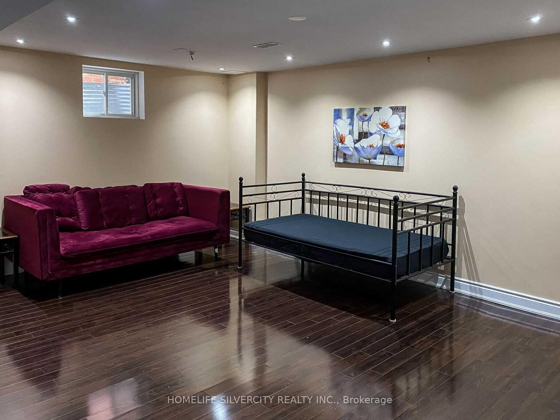 Photo 37 of 10 Bloom Drive, Brampton, Bram East — HOMEH