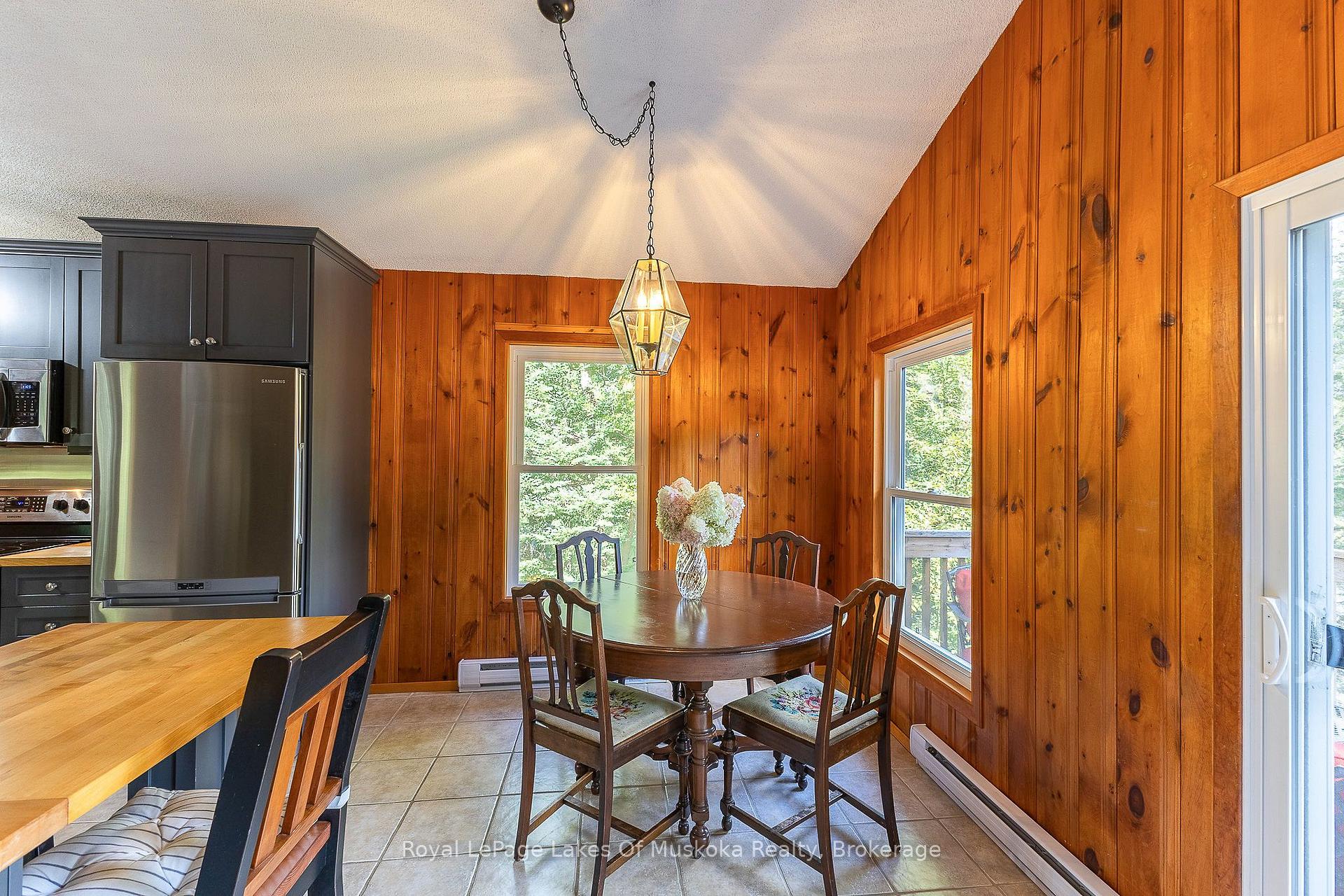 Photo 10 of 1053 Atkins Lake Road, Bracebridge, Macaulay — HOMEH