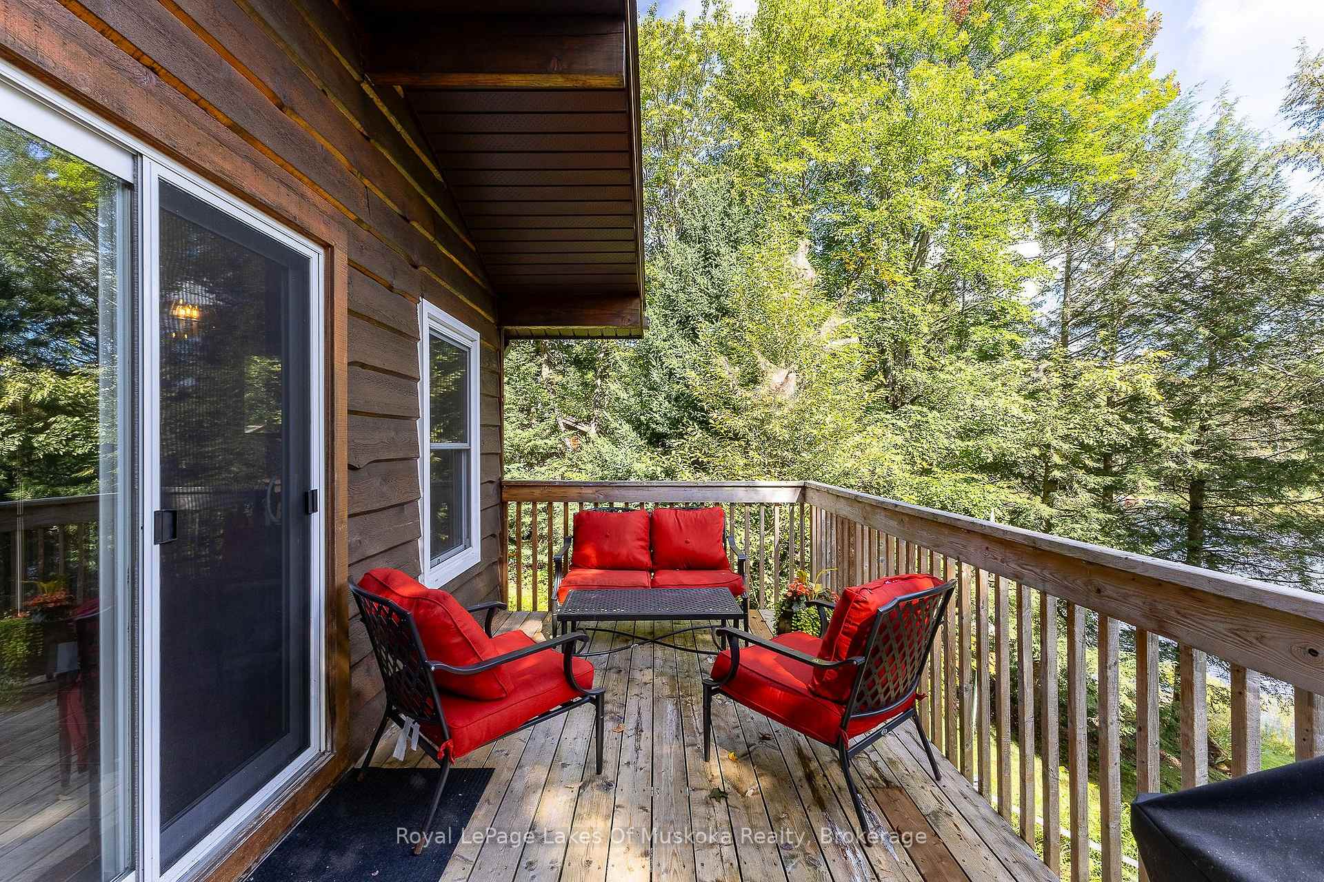 Photo 23 of 1053 Atkins Lake Road, Bracebridge, Macaulay — HOMEH
