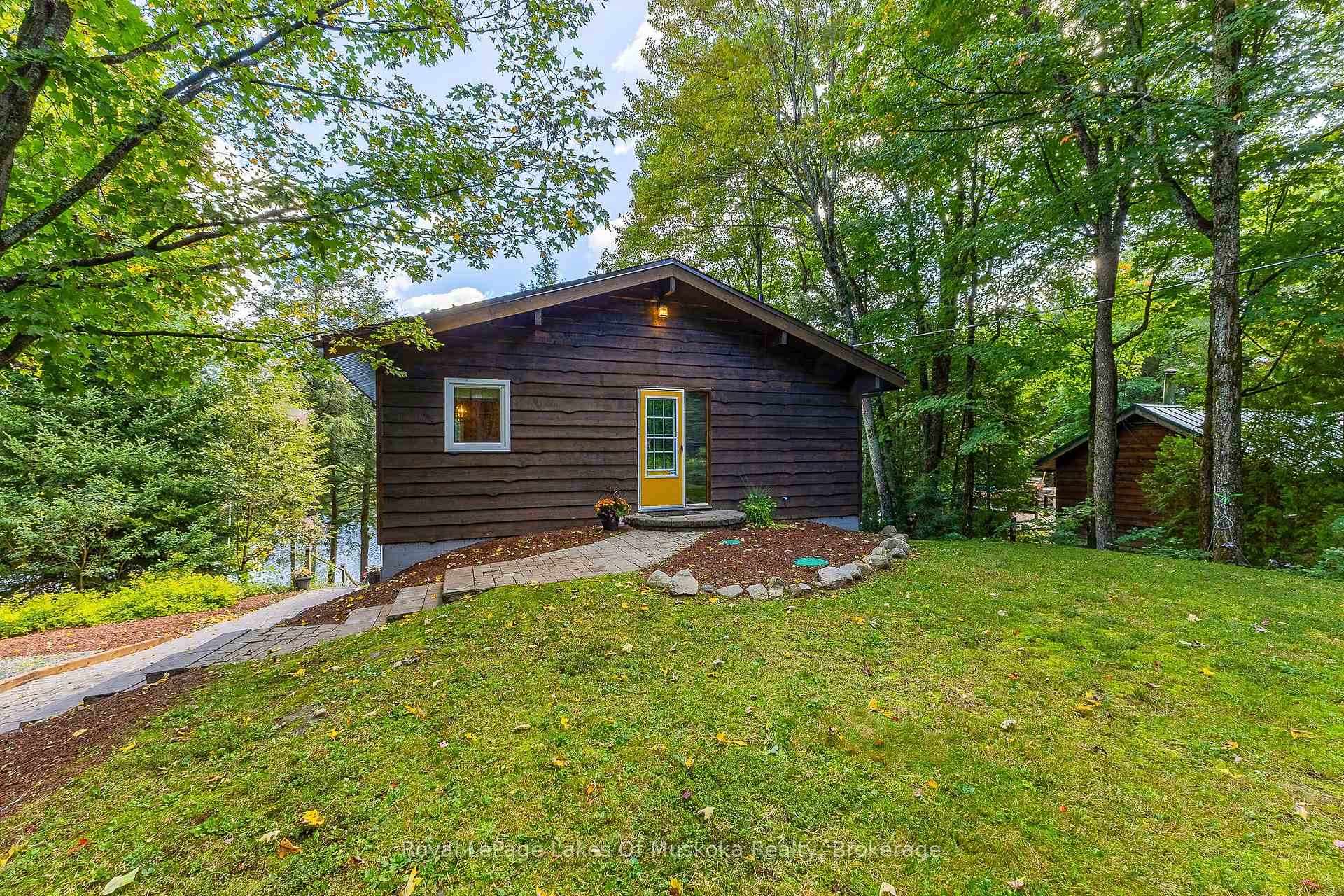 Photo 38 of 1053 Atkins Lake Road, Bracebridge, Macaulay — HOMEH