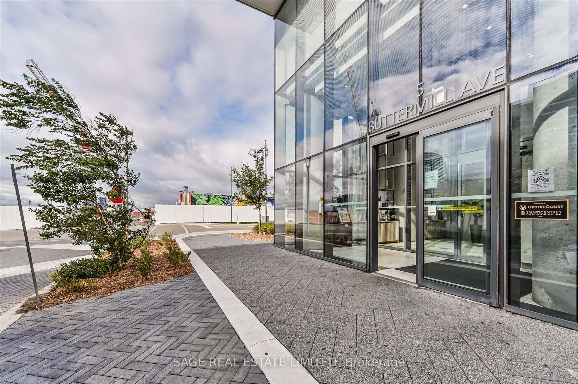 Photo 3 of Unit 3210, 5 Buttermill Avenue, Vaughan, Vaughan Corporate Centre — HOMEH