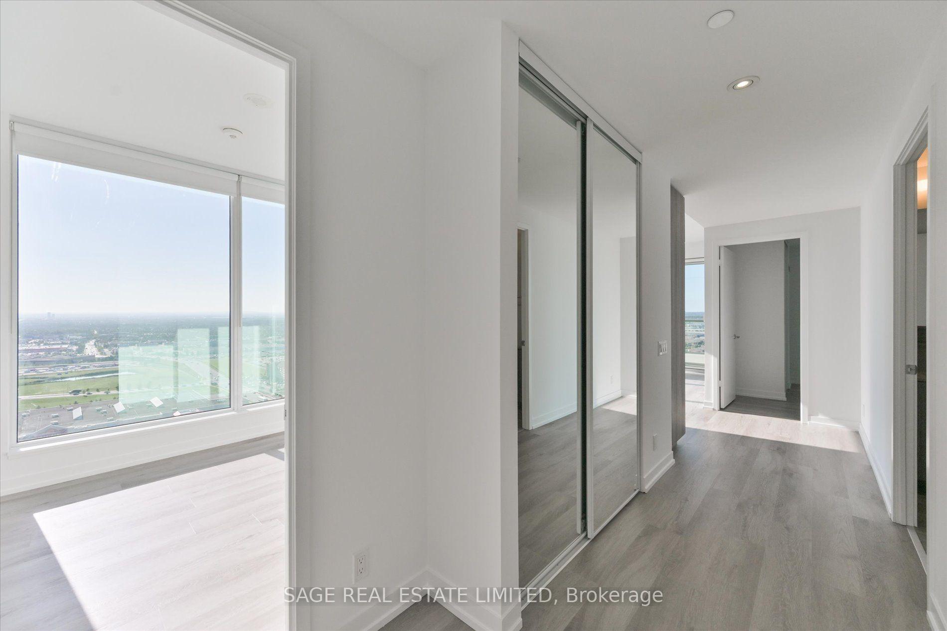 Photo 6 of Unit 3210, 5 Buttermill Avenue, Vaughan, Vaughan Corporate Centre — HOMEH