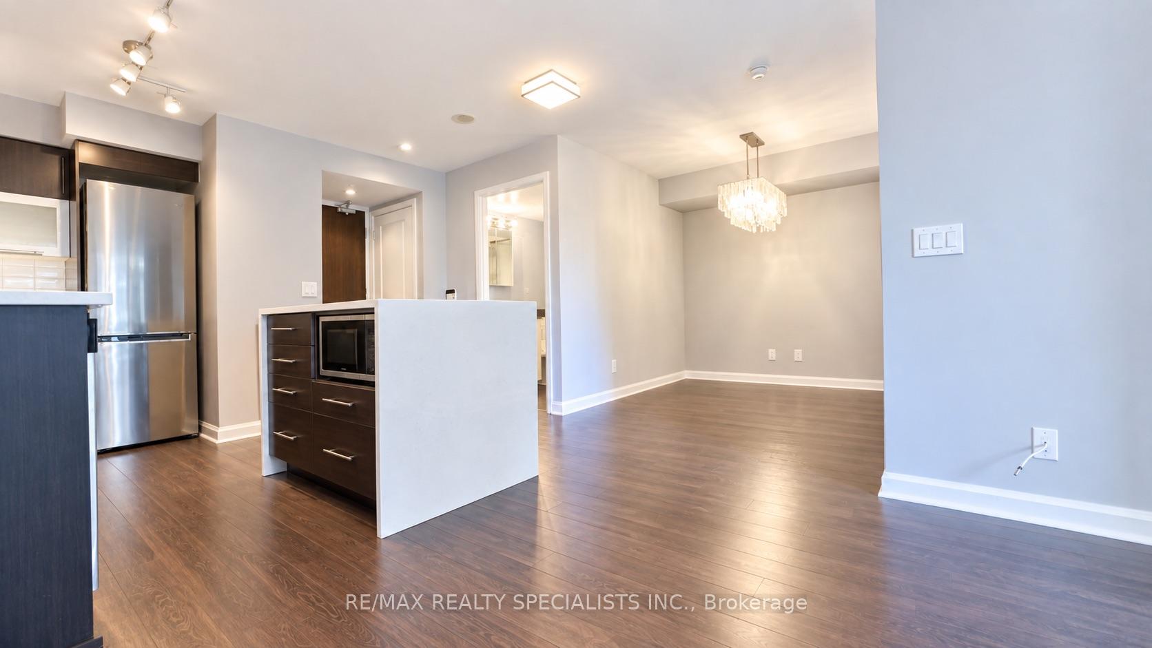 Photo 6 of Unit 612, 1 Michael Power Place, Etobicoke, Islington-City Centre West — HOMEH
