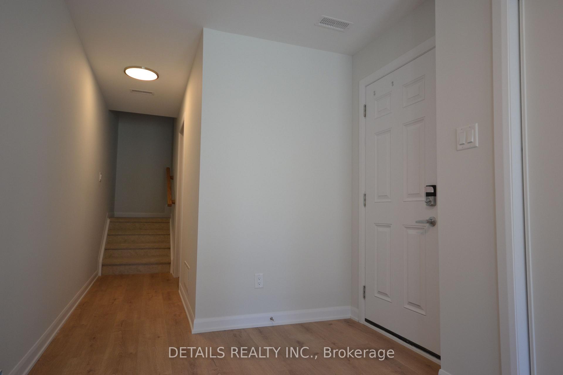 Photo 3 of 763 Tadpole Crescent, Ottawa, Barrhaven - Half Moon Bay — HOMEH